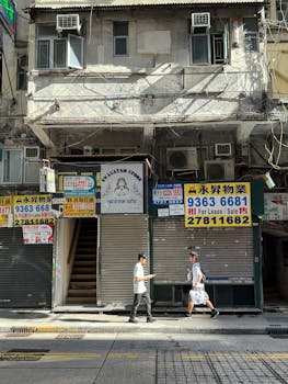 英伟达业绩暴增、增速惊人，估值却已像一只价值股 新闻