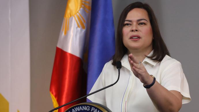  风暴中心的权力交锋：如何在复杂政治变局中看懂家族兴衰 情感心理