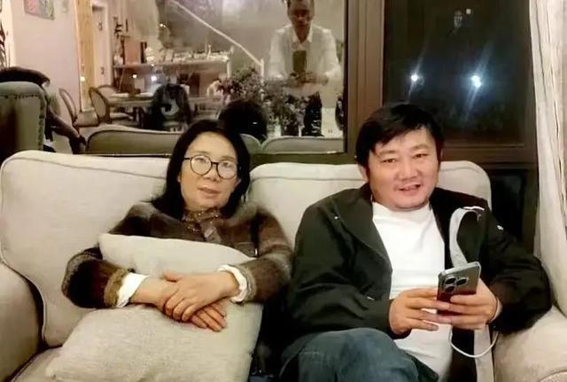  何为母爱的边界？从赛车冠军背后的沉默托举透视原生家庭复杂性 新闻