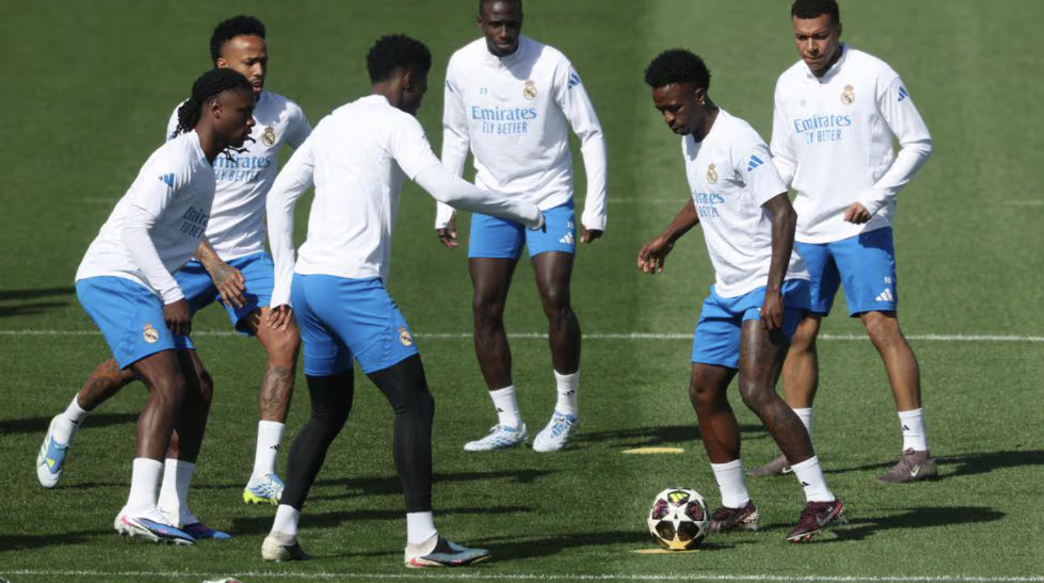  数据之下的暗流：皇马拜仁第29次交锋的战术密码 体育新闻