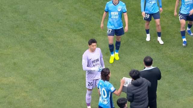  残阵破局：大连英博3-0完胜浙江的战术解码与技术复盘 体育新闻